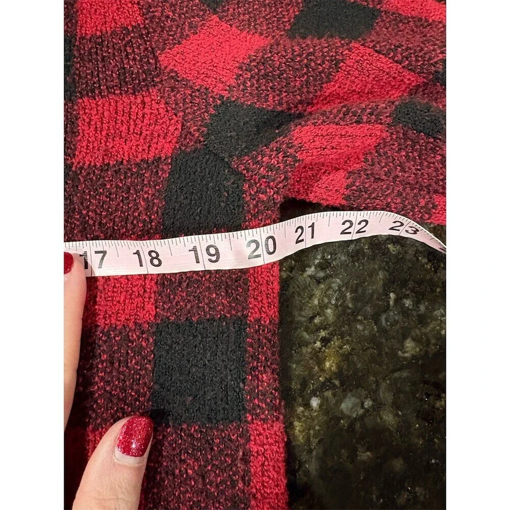 Holiday Time Sweater Womens Size M Red Black Buffalo Plaid Merry & Bright